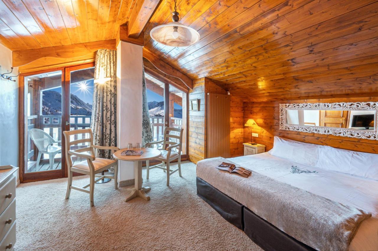 Hôtel les Campanules by Les Etincelles Tignes Exterior foto
